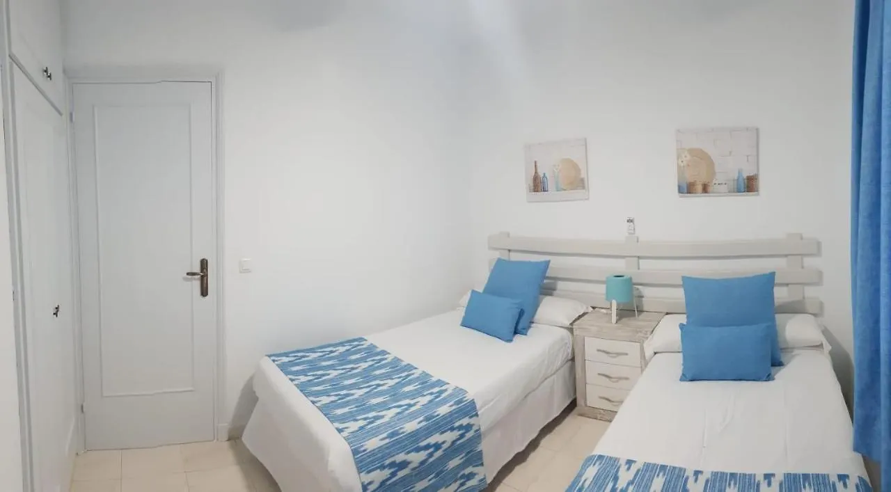 Apartamentos Delfines Κάλα Μπλάνκα